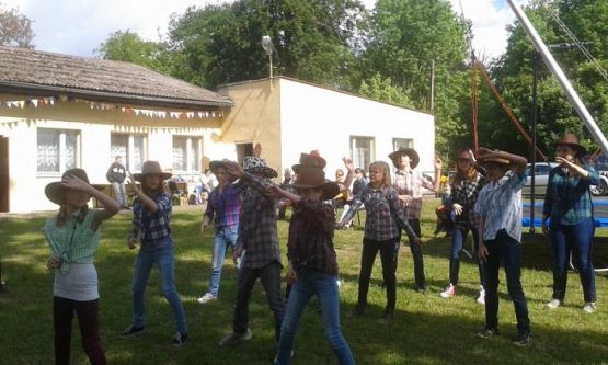  Grafika #21: Kolorowy Dzień Dziecka 2015