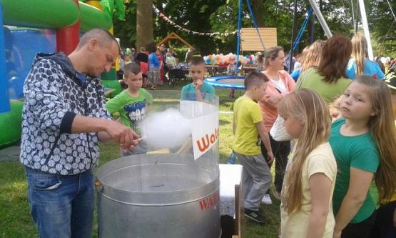  Grafika #56: Kolorowy Dzień Dziecka 2015