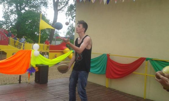  Grafika #35: Kolorowy Dzień Dziecka 2015