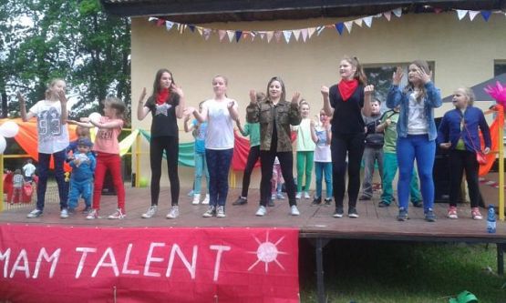  Grafika #147: Kolorowy Dzień Dziecka 2015