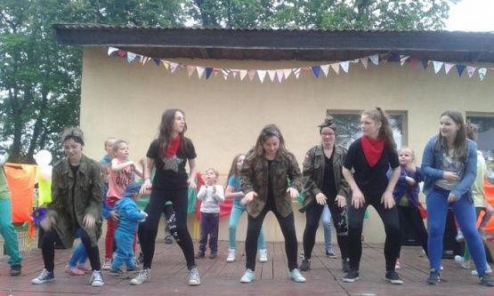  Grafika #149: Kolorowy Dzień Dziecka 2015