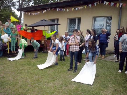  Grafika #125: Kolorowy Dzień Dziecka 2015