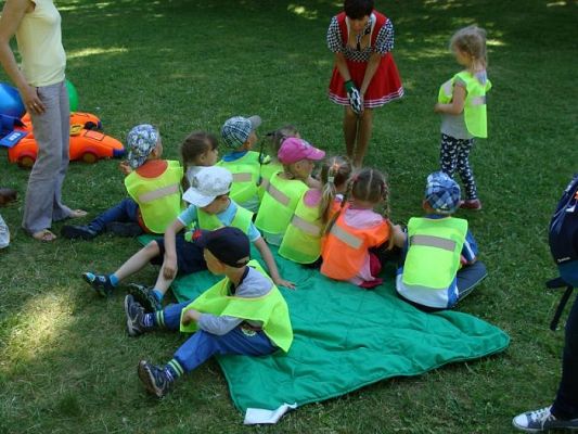  Grafika #54: Nasi uczniowie zdobywają pierwsze Prawo Jazdy :)