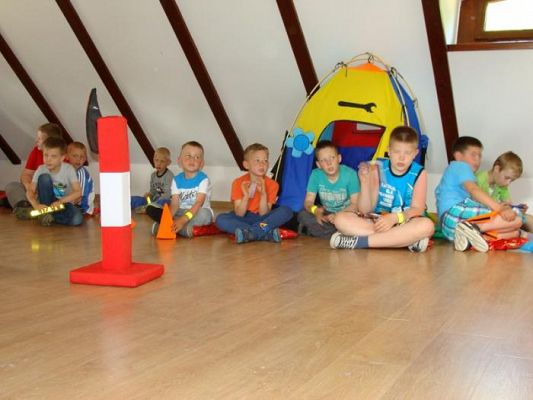  Grafika #64: Nasi uczniowie zdobywają pierwsze Prawo Jazdy :)