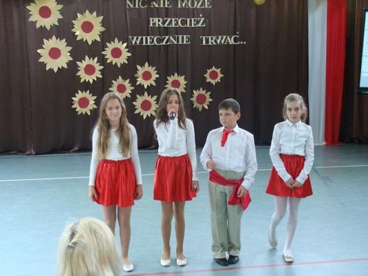  Grafika #3: Zakończenie roku szkolnego 2014/2015 klasy III Szkoły Podstawowej