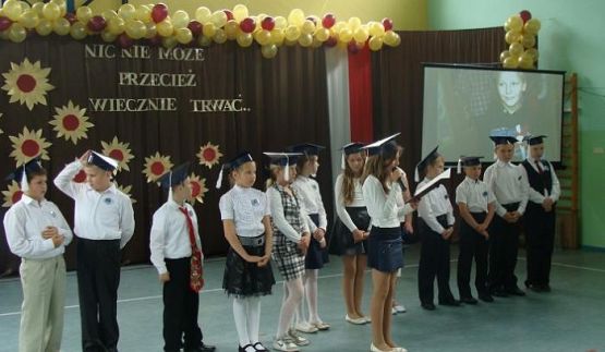  Grafika #30: Zakończenie roku szkolnego 2014/2015 klasy III Szkoły Podstawowej