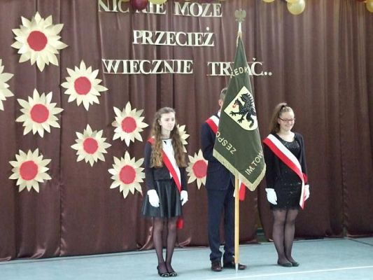  Grafika #3: Zakończenie roku szkolnego 2014/2015