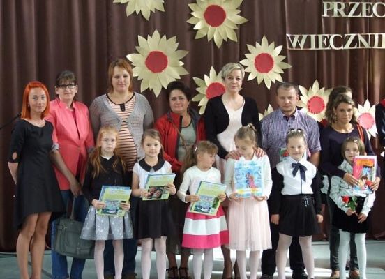  Grafika #7: Zakończenie roku szkolnego 2014/2015