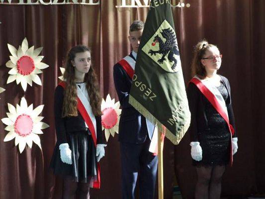  Grafika #8: Zakończenie roku szkolnego 2014/2015