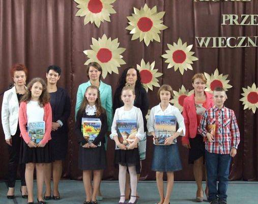  Grafika #17: Zakończenie roku szkolnego 2014/2015