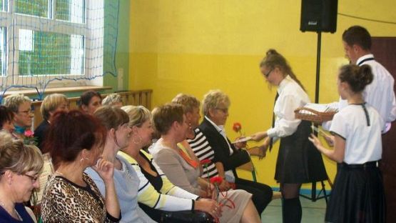  Grafika #16: DZIEŃ NAUCZYCIELA 2015