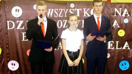  Grafika #9: DZIEŃ NAUCZYCIELA 2015