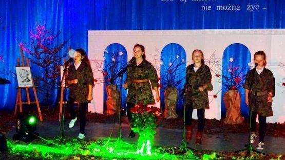  Grafika #16: WIECZORNICA PATRIOTYCZNA 09.11.16r.