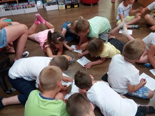  Grafika #2: Wycieczka 6 - latków do MBP w Lęborku