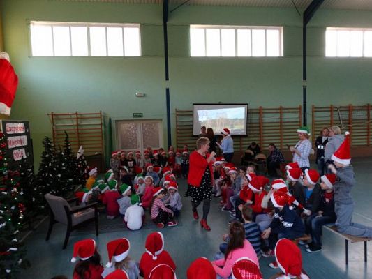  Grafika #1: Zaczytane Mikołajki 2016