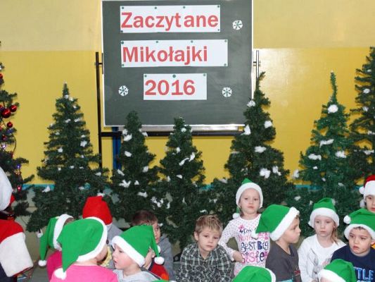  Grafika #5: Zaczytane Mikołajki 2016