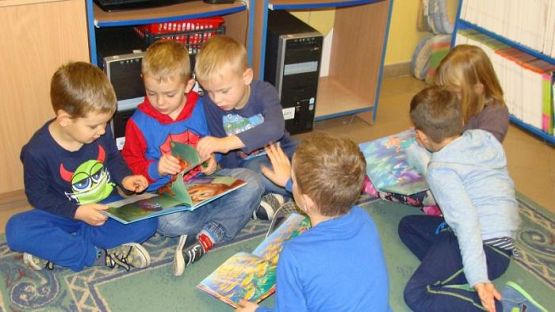  Grafika #17: Zaczytane piątki