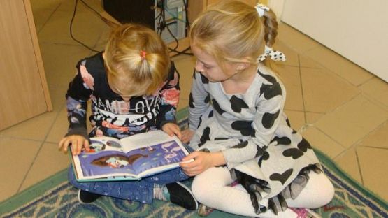  Grafika #19: Zaczytane piątki