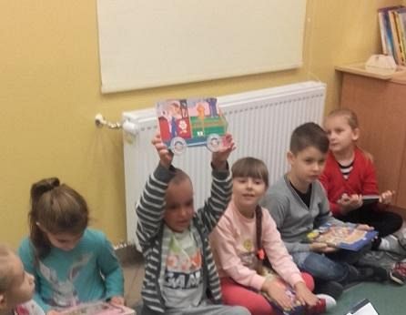  Grafika #7: Zaczytane piątki