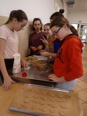 Grafika #5: Zapach świąt