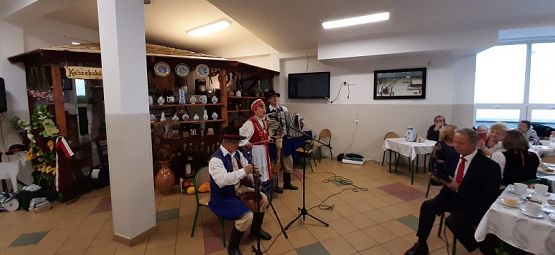 Grafika #1: Otwarcie Izby Regionalnej