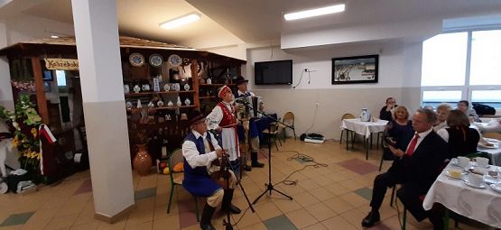 Grafika #2: Otwarcie Izby Regionalnej