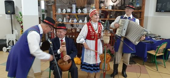 Grafika #8: Otwarcie Izby Regionalnej