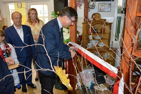  Grafika #38: Otwarcie Izby Regionalnej