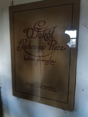  Grafika #31: Zwiedzanie skansenu w Klukach z lekcją muzealną pt. Wokół kuchennego pieca