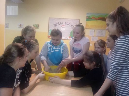  Grafika #7: Zapach nadchodzących świąt