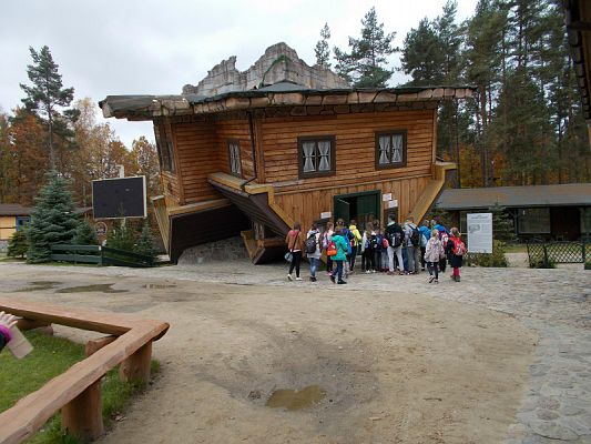  Grafika #5: Wycieczka do Centrum Edukacji i Promocji Regionu w Szymbarku