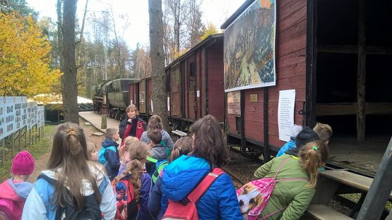  Grafika #18: Wycieczka do Centrum Edukacji i Promocji Regionu w Szymbarku