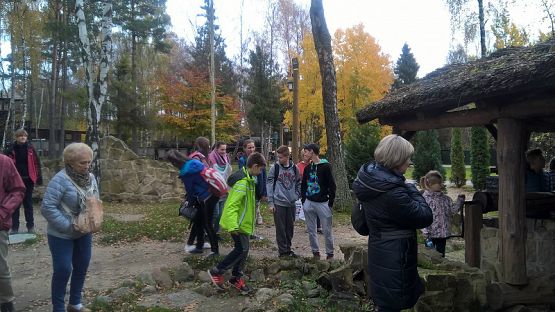  Grafika #31: Wycieczka do Centrum Edukacji i Promocji Regionu w Szymbarku