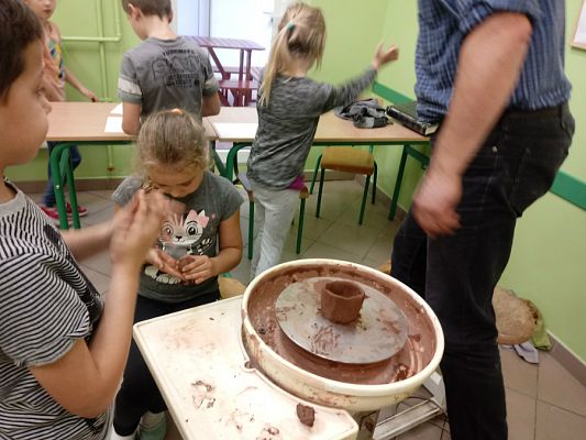  Grafika #2: Warsztaty ludowe z garncarstwa