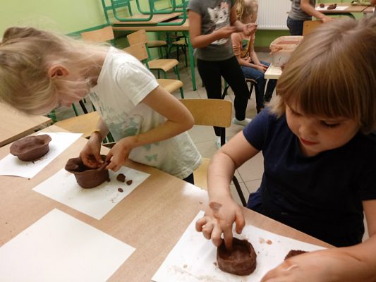  Grafika #5: Warsztaty ludowe z garncarstwa