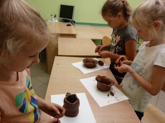  Grafika #8: Warsztaty ludowe z garncarstwa