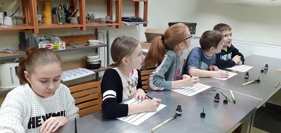 Grafika #7: Wycieczka klas VI do Muzeum