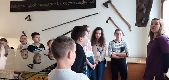 Grafika #10: Wycieczka klas VI do Muzeum