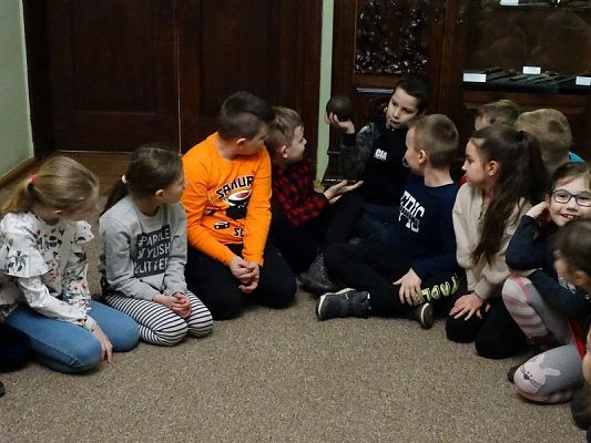  Grafika #4: Wycieczka kl. I i 6-latków do Muzeum w Lęborku