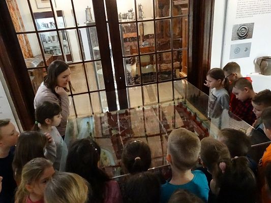  Grafika #10: Wycieczka kl. I i 6-latków do Muzeum w Lęborku