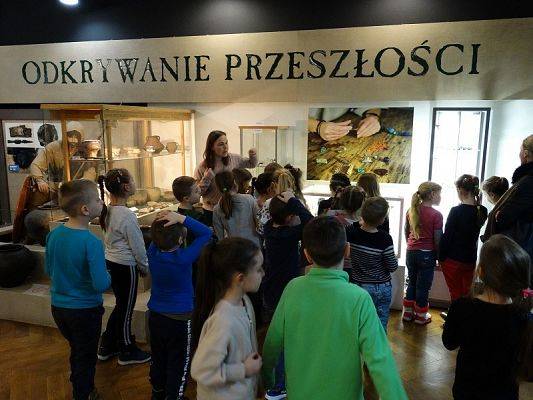  Grafika #29: Wycieczka kl. I i 6-latków do Muzeum w Lęborku