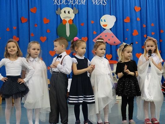 Grafika #9: Dzień Babci i Dziadka 2020