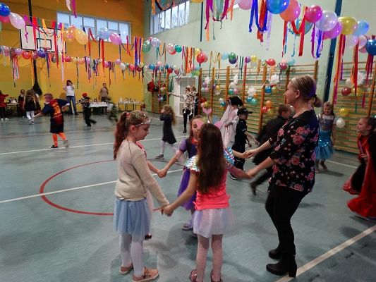 Grafika #3: Bal Karnawałowy 2020