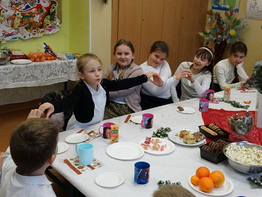 Grafika #24: Wigilie klasowe