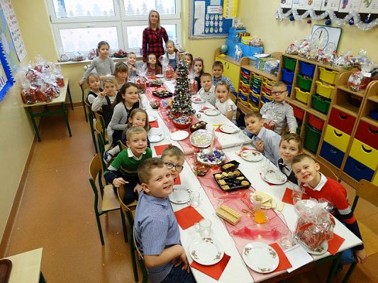 Grafika #32: Wigilie klasowe