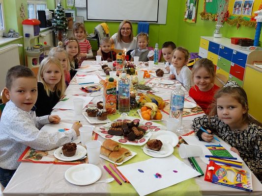 Grafika #34: Wigilie klasowe