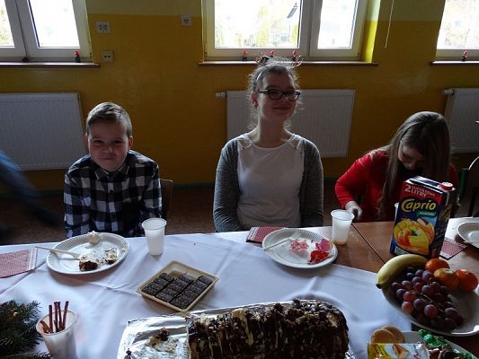 Grafika #30: Wigilie klasowe