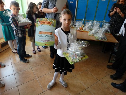 Grafika #22: Klasa I wyróżniona w Szkolnych Przygodach Gangu Słodziaków