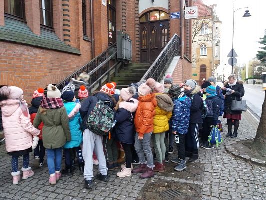 Grafika #5: Wyjazd na pocztę i do MBP w Lęborku