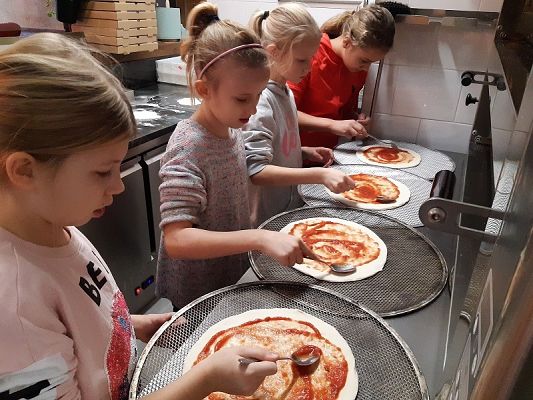  Grafika #6: Wyjazd mikołajkowy kl.IV